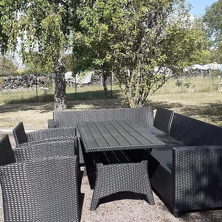 Maison Typique Avec Jardin, Pres Chemin Historique Et Loisirs - Animaux Acceptes - Fr-1-611-30 Holiday home Cirfontaines-en-Ornois