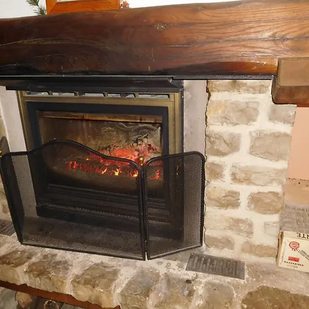 Holiday home Maison Typique Avec Jardin, Pres Chemin Historique Et Loisirs - Animaux Acceptes - Fr-1-611-30 *